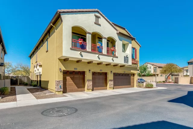 MLS: 6039480 Condo For Sale