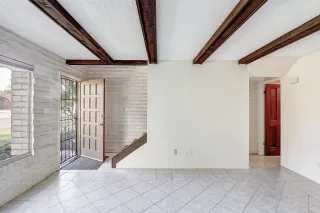 Photo #4: 6039500 Listing 