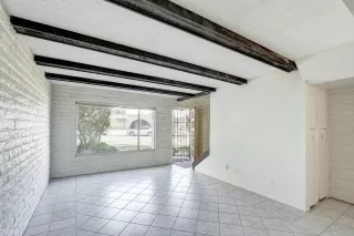 Photo #5: 6039500 Listing 