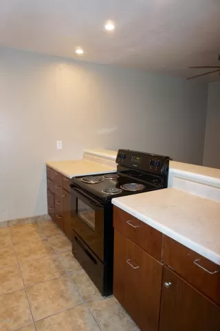 Photo #5: 6039706 Listing
