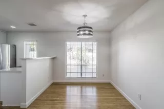 Photo #6: 6039804 Listing