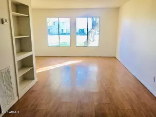 Photo #3: 6039877 Listing