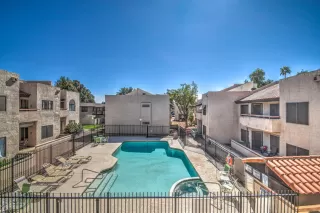 Photo #3: 6040113 Listing