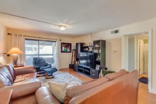 Photo #4: 6040122 Listing