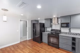 Photo #3: 6040153 Listing 