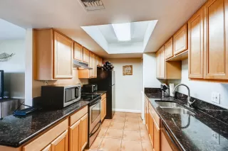 Photo #3: 6040165 Listing 