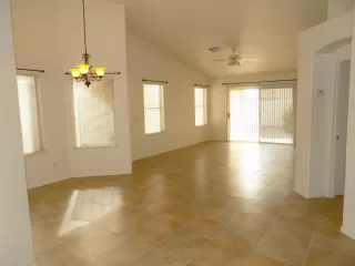 Photo #4: 6040174 Listing