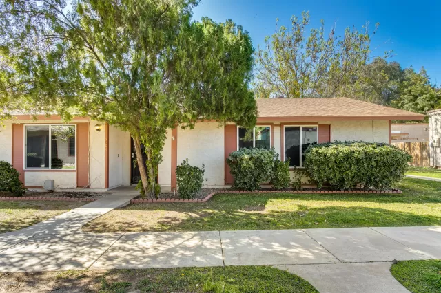 MLS: 6040323 Condo For Sale