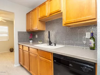 Photo #1: 6040601 Listing 