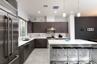 Photo #3: 6040682 Listing