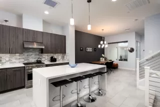 Photo #4: 6040682 Listing