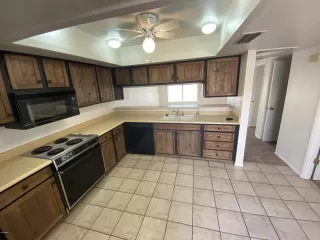 Photo #3: 6040879 Listing