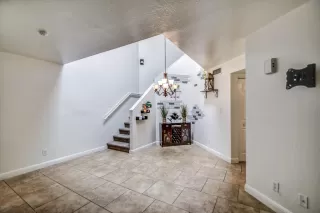 Photo #1: 6041027 Listing