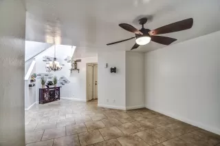 Photo #4: 6041027 Listing