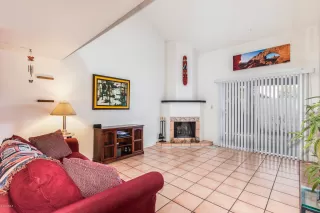 Photo #5: 6041033 Listing