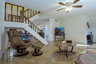 Photo #4: 6041039 Listing