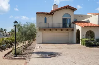 Photo #2: 6041065 Listing 
