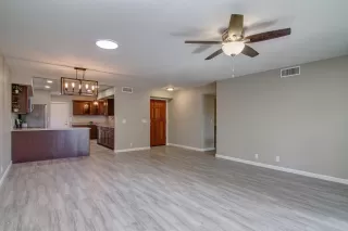 Photo #2: 6041083 Listing 