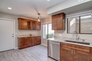 Photo #5: 6041083 Listing 