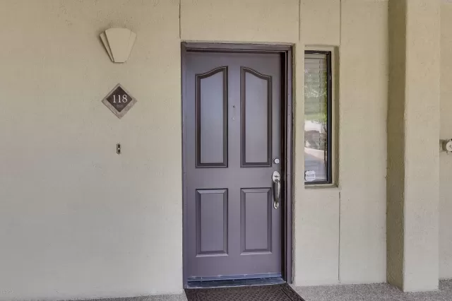 MLS: 6041248 Condo For Sale