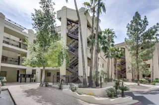 Photo #1: 6041248 Listing 