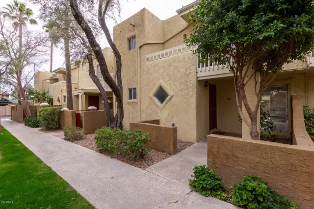 MLS: 6041388 Condo For Sale