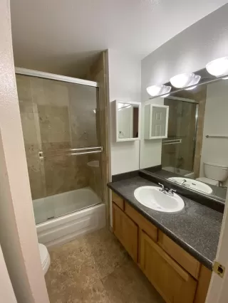 Photo #5: 6041418 Listing