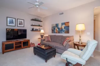 Photo #5: 6041535 Listing