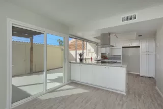 Photo #6: 6041796 Listing