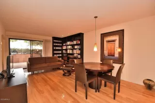 Photo #1: 6041900 Listing