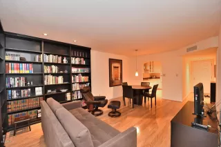 Photo #2: 6041900 Listing