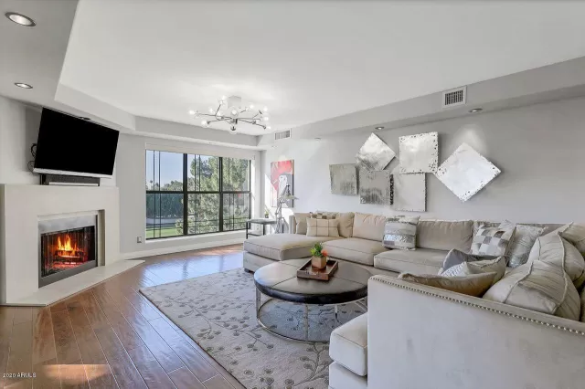 MLS: 6042209 Condo For Sale