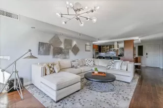 Photo #3: 6042209 Listing