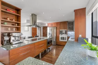 Photo #6: 6042209 Listing