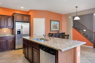 Photo #3: 6042325 Listing