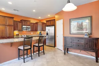 Photo #4: 6042325 Listing