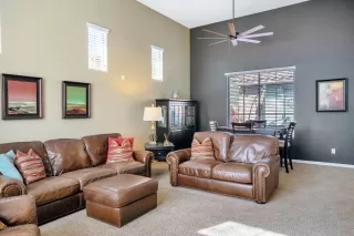 Photo #6: 6042325 Listing