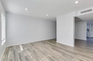 Photo #3: 6042329 Listing