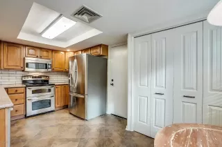 Photo #6: 6042366 Listing 