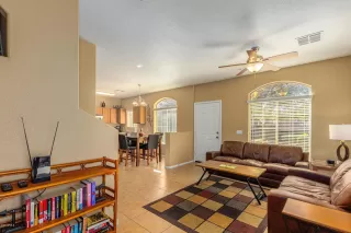 Photo #3: 6042399 Listing