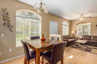 Photo #4: 6042399 Listing