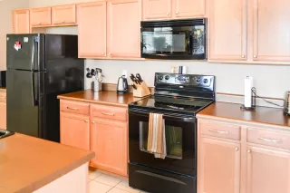 Photo #6: 6042547 Listing