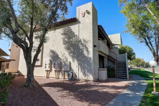 MLS: 6042620 Condo For Sale