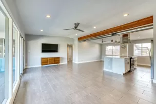 Photo #3: 6042630 Listing