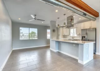 Photo #6: 6042630 Listing