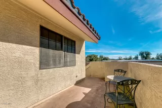 Photo #4: 6042640 Listing