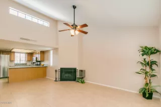 Photo #6: 6042640 Listing