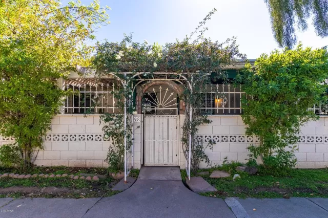 MLS: 6042646 Condo For Sale