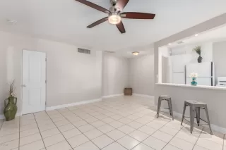 Photo #3: 6042646 Listing