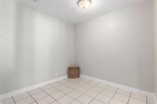 Photo #6: 6042646 Listing